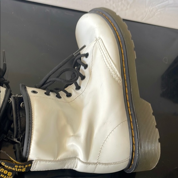 Dr.martins white Translucent Sole with Cross Logo lace up side s
Zipper unisex - Picture 9 of 14